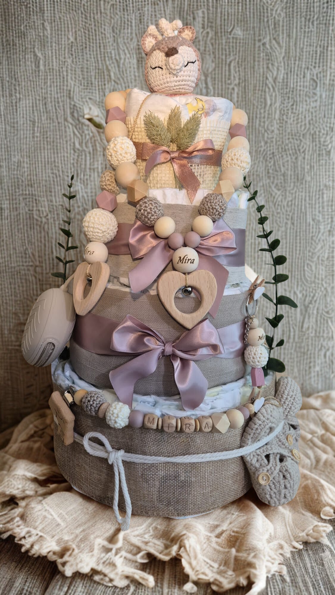 Deer diaper cake handmade personalized baby gift cream pink – Windeltorte Reh handgemachtes personalisiertes Babygeschenk Creme Rosa