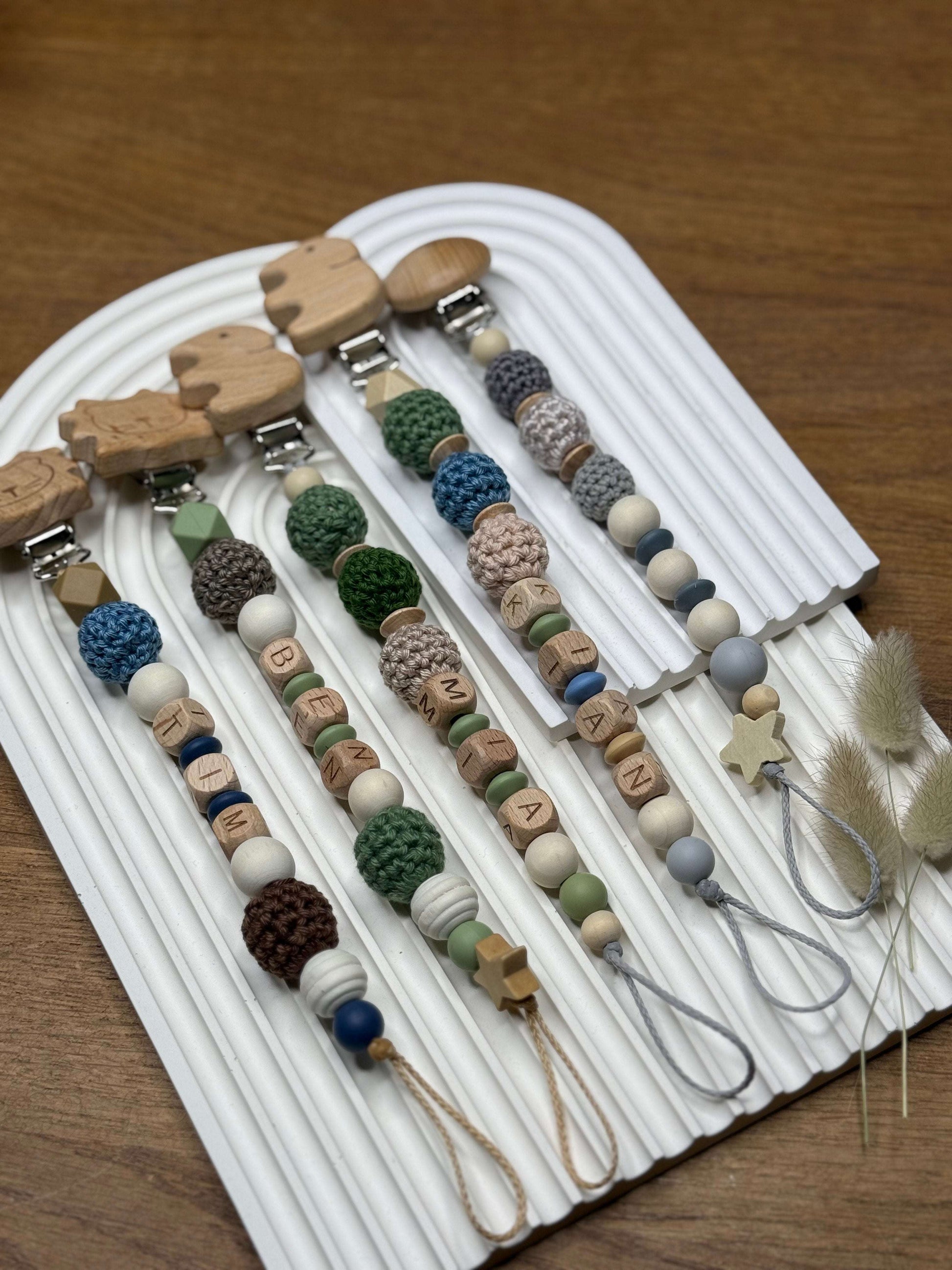 Schnullerkette personalisiert, handgemacht, CE geprüft - Small Lights Shop