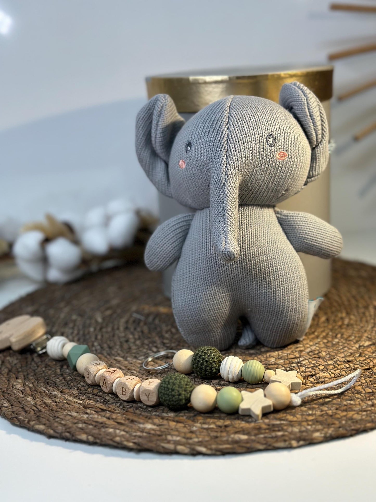 Baby Geschenkset Elefant, Babygeschenkbox mit Kuscheltier und Decke