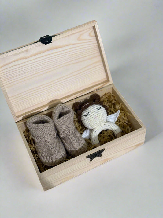 [Product Name] – Liebevoll handgemachtes Babygeschenk von Small Lights
